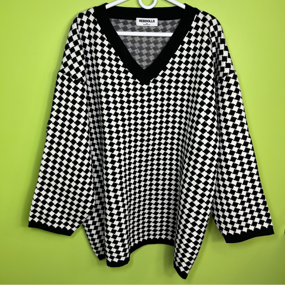 Rebdolls Black and White V-Neck Sweater - Picture 2 of 5